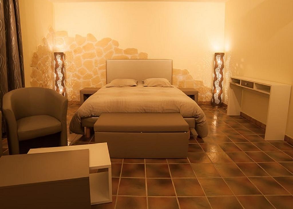 Domaine De Bailheron Hotel Beziers Room photo