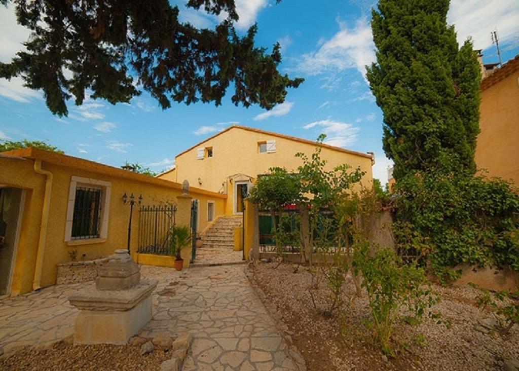 Domaine De Bailheron Hotel Beziers Exterior photo